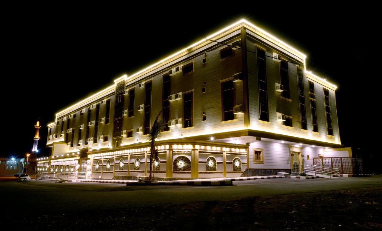 Marina Hotel Райис Экстерьер фото